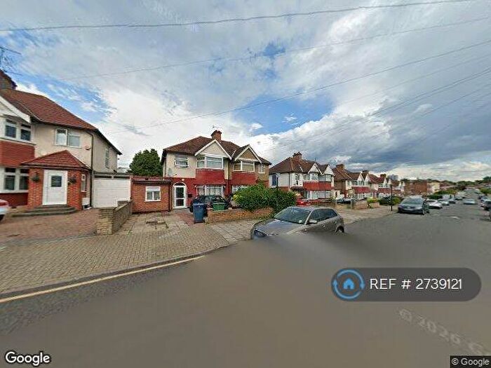 5 Bedroom Semi Detached House To Rent In Vancouver Road, Edgware, HA8