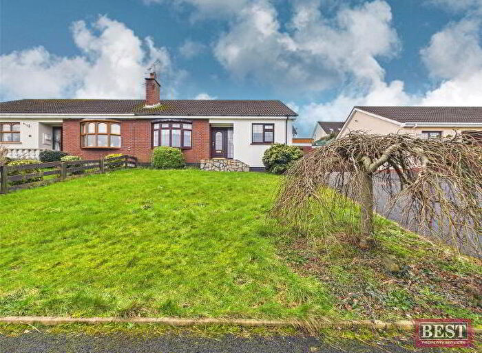 3 Bedroom Semi-detached Bungalows For Sale In Brannock Close, Newry, BT35