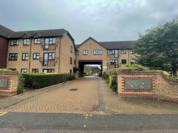 2 Bedroom Flat For Sale In Court Lodge, Erith Road, Belvedere, Kent, DA17