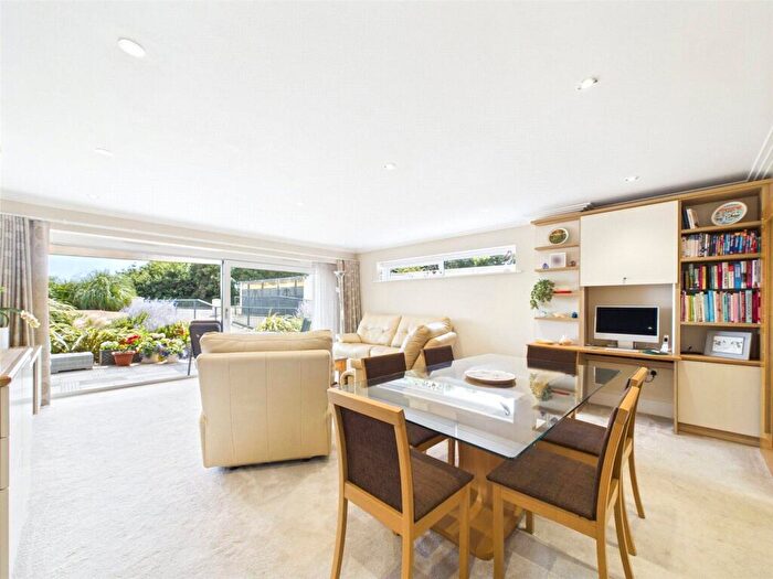 3 Bedroom Apartment For Sale In Boscombe Overcliff Drive, Bournemouth, Dorset, BH5