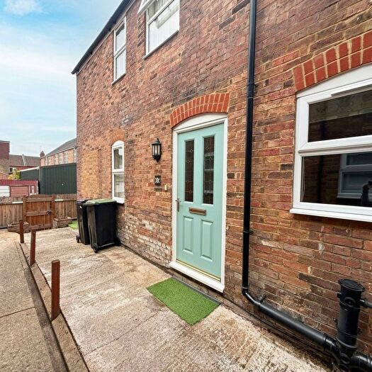 1 Bedroom Terraced House To Rent In Reginald Street, Luton, LU2