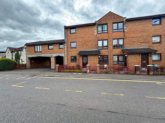 2 Bedroom Flat To Rent In Kilpatrick Court, Old Kilpatrick, Glasgow, G60
