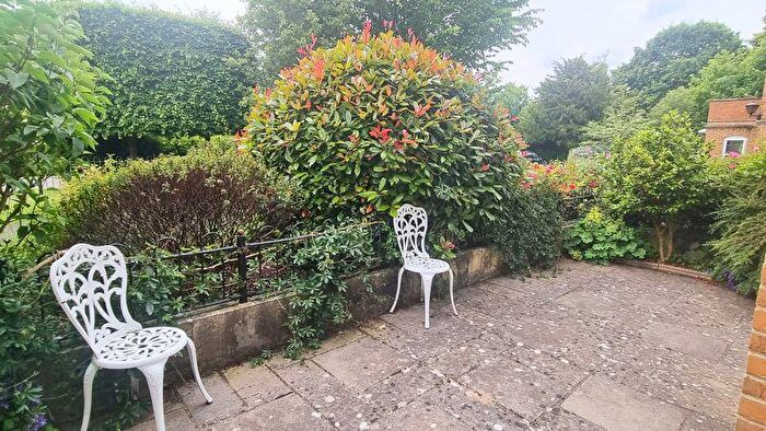 2 Bedroom Retirement Property For Sale In Turnpike Court, Hett Close, Haywards Heath, RH17