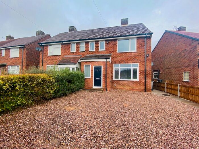 3 Bedroom Semi-Detached House To Rent In Redlands Road, Solihull B91
