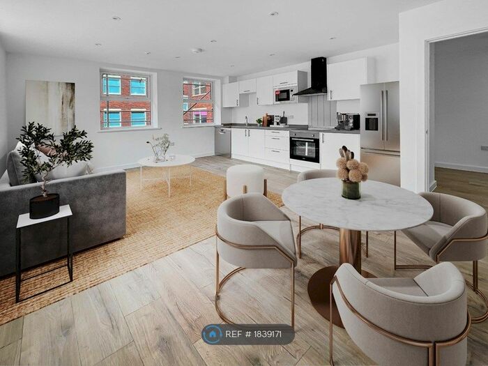 2 Bedroom Flat To Rent In Oriel House, Northampton, NN1