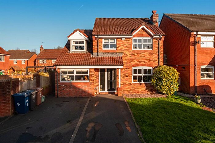 4 Bedroom Detached House For Sale In Avocet Court, Leyland, PR26