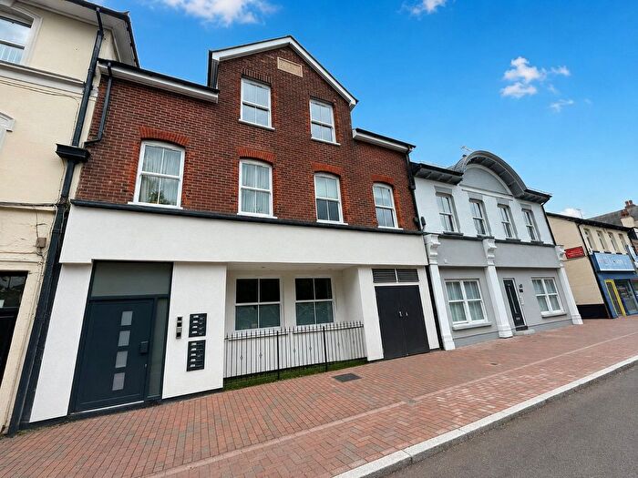 1 Bedroom Flat To Rent In Lynchford Road, Farnborough, Hampshire, GU14