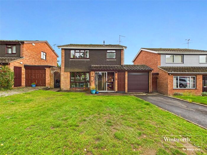 3 Bedroom Detached House For Sale In Purfield Drive, Wargrave, Reading, RG10