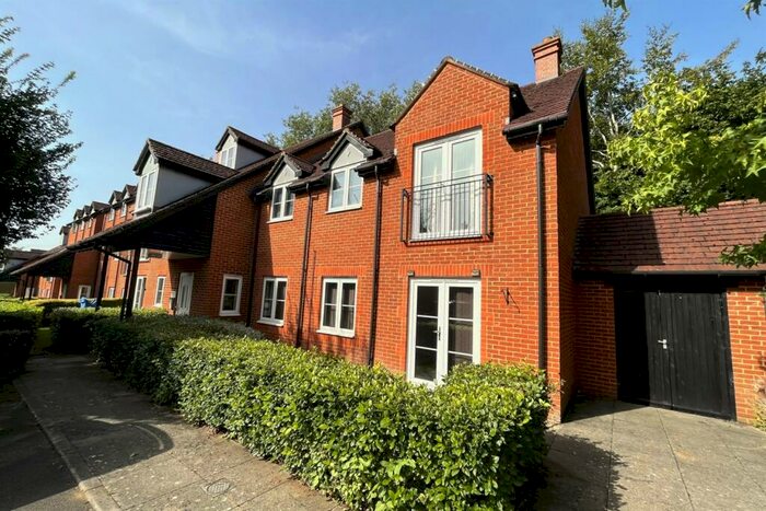 2 Bedroom Flat To Rent In Compton, SO21