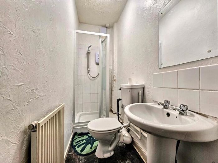 3 Bedroom Terraced House For Sale In Trelawn Avenue, Headingley, Leeds, LS6