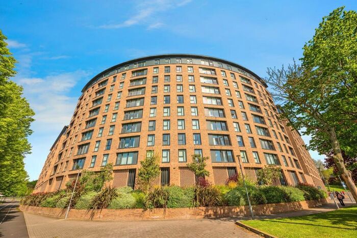 1 Bedroom Apartment For Sale In Lexington Gardens, Birmingham, B15