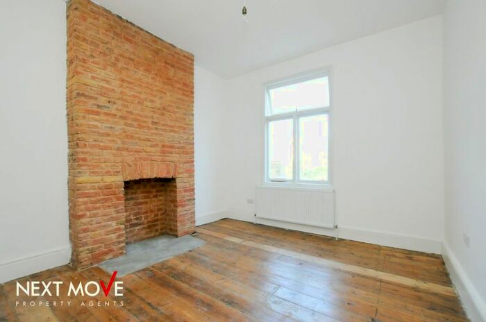 3 Bedroom Flat To Rent In Rectory Road, London, N16