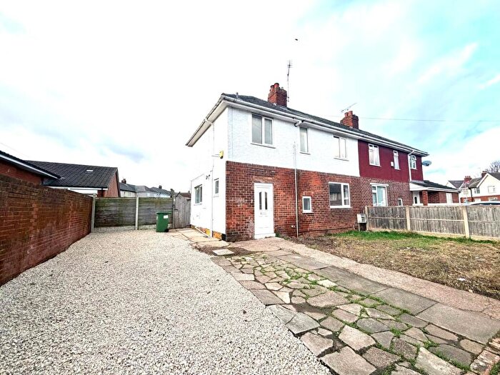 3 Bedroom Semi-Detached House To Rent In Firbeck Crescent, Langold, Worksop, S81