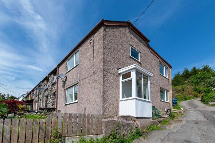 2 Bedroom End Of Terrace House For Sale In Bryn Derwen Terrace, Talysarn, Gwynedd, LL54