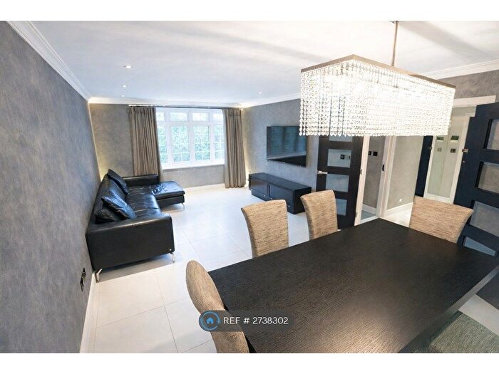2 Bedroom Flat To Rent In The Grange, Barnet, EN4