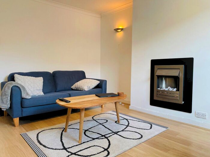 1 Bedroom Flat To Rent In High Street, Sevenoaks, TN13