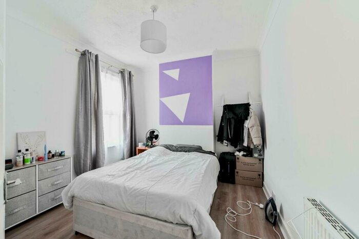 2 Bedroom Flat To Rent In Hibbert Road, , Walthamstow, London, E17