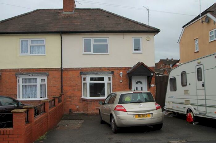 2 Bedroom Semi-Detached House To Rent In Ryder Street, Stourbridge, Wordsley, West Midlands, DY8