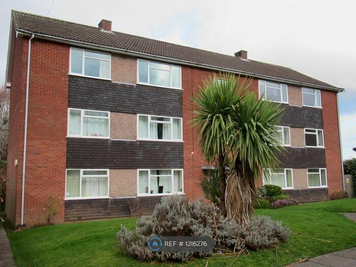 2 Bedroom Flat To Rent In Woodstock Court, Kings Norton, Birmingham B30