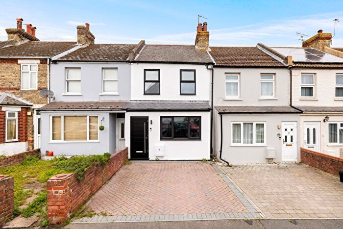 2 Bedroom Terraced House For Sale In Shaftesbury Avenue, Folkestone, CT19