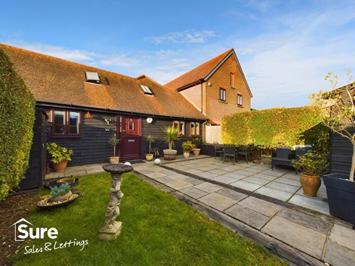 2 Bedroom Barn Conversion To Rent In Brownlow Farm Barns, Pouchen End Lane, Hemel Hempstead, Hertfordshire, HP1