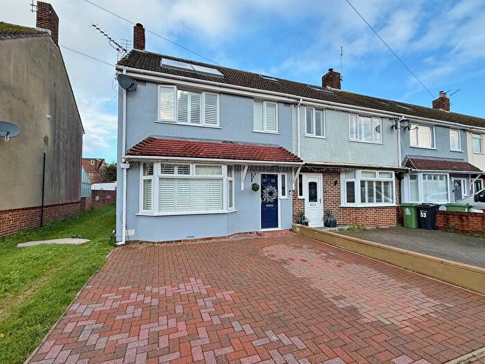 3 Bedroom End Of Terrace House For Sale In Kinross Crescent, Drayton, Portsmouth, PO6