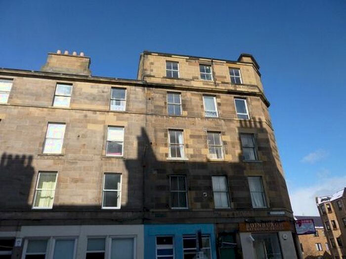 2 Bedroom Flat To Rent In Montague Street, Edinburgh, EH8
