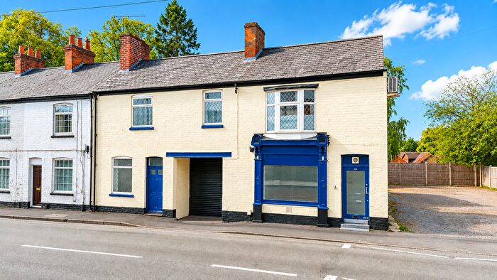 3 Bedroom Semi Detached House For Sale In London Road, Oadby, LE2