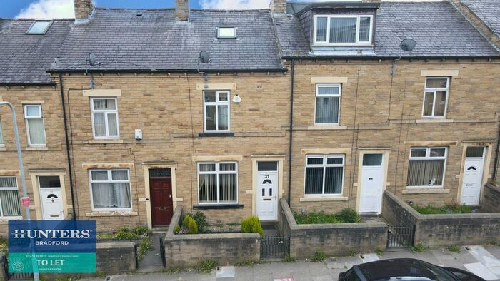 3 Bedroom Property To Rent In Roxby Street, Bradford, BD5
