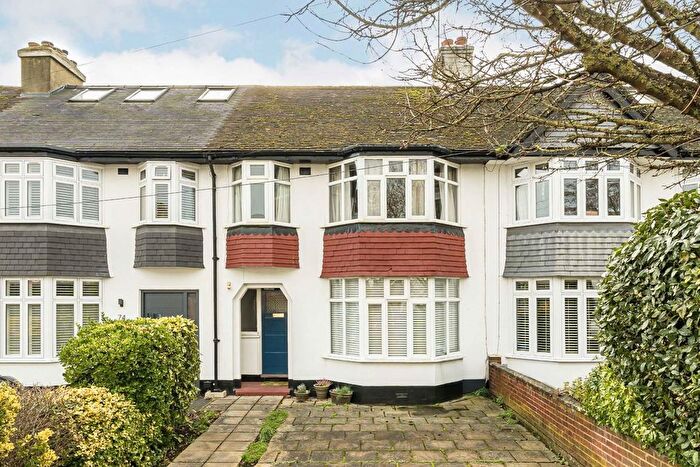 3 Bedroom Property To Rent In Heathfield South, Twickenham, TW2
