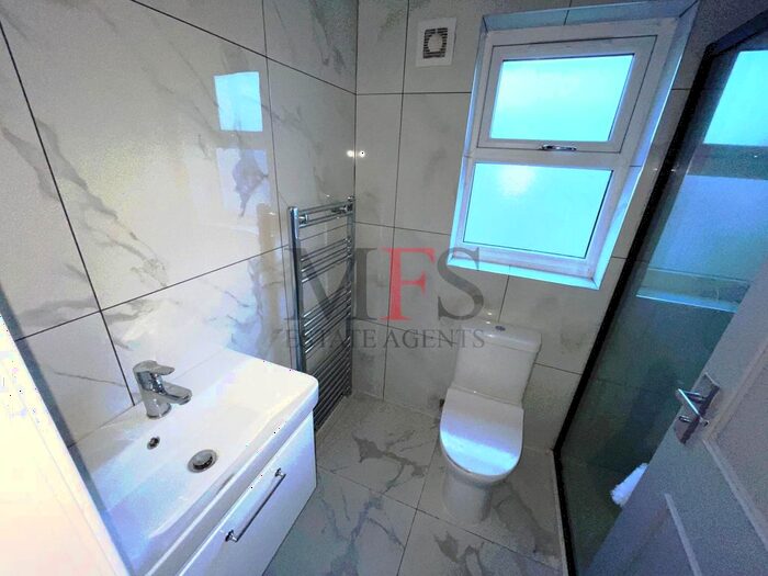 1 Bedroom Flat To Rent In Harlington Road, Uxbridge, UB8