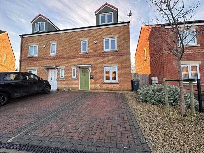 4 Bedroom Semi-Detached House To Rent In The Sidings, Bishop Auckland, DL14