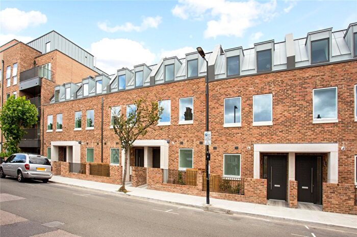 4 Bedroom Terraced House To Rent In Caird Street, London, W10