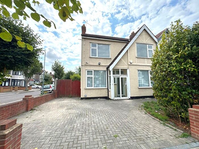 3 Bedroom Semi-Detached House For Sale In Coniston Gardens, Ilford, London, IG4