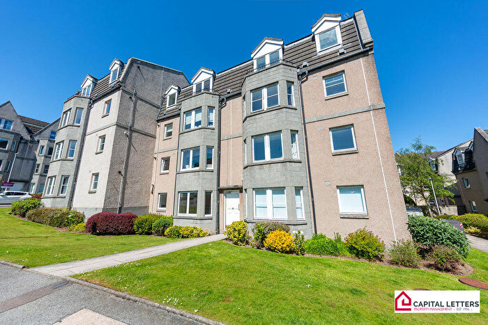 2 Bedroom Flat To Rent In Albury Gardens, Ferryhill, Aberdeen, AB11