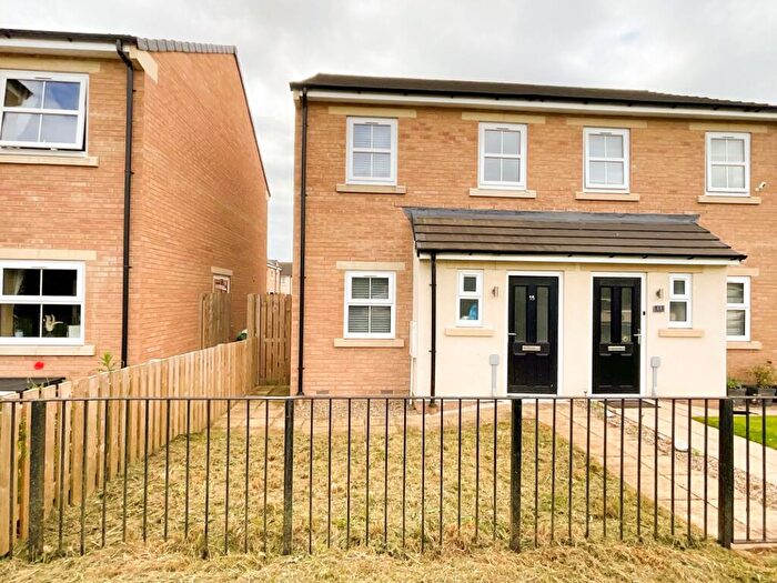 2 Bedroom Semi-Detached House To Rent In Waterside Road, Stainforth, Doncaster, DN7