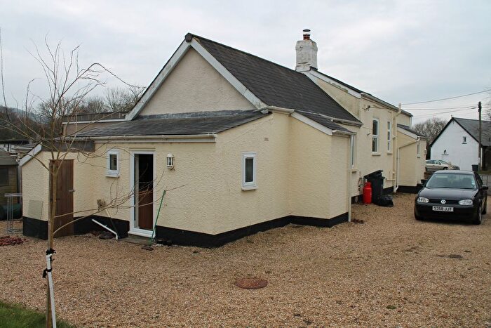 3 Bedroom Semi-Detached Bungalow To Rent In Weston, Honiton, EX14