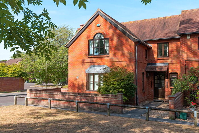 4 Bedroom Semi Detached House For Sale In Howbery Farm, Crowmarsh Gifford, Wallingford, OX10