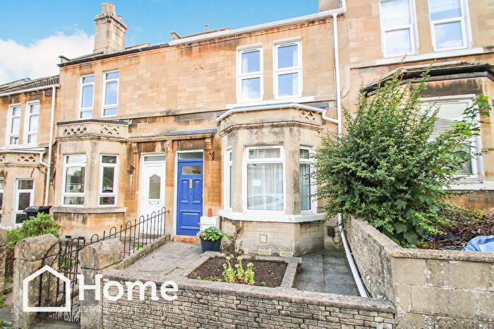 3 Bedroom Terraced House For Sale In Ringwood Road, Bath, BA2