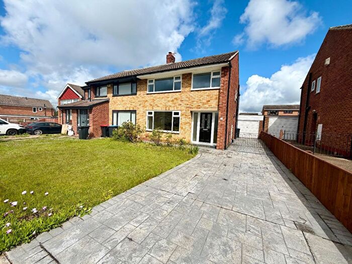 3 Bedroom Semi-Detached House For Sale In The Willows, Marton-In-Cleveland, Middlesbrough, TS7