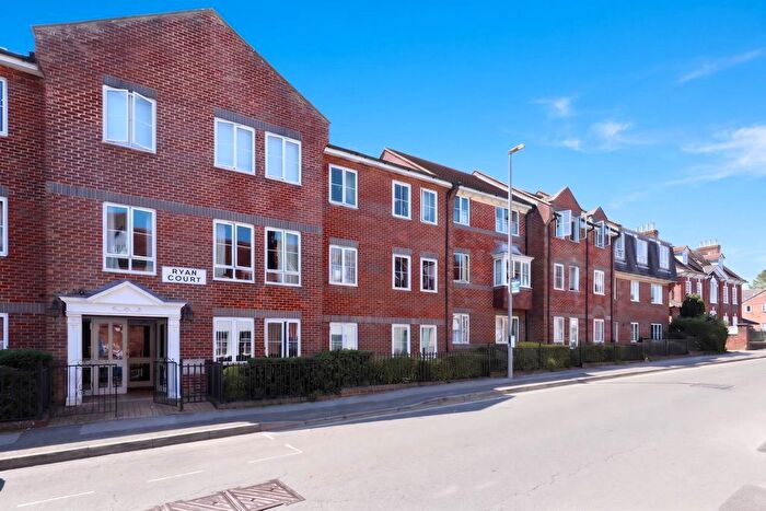 1 Bedroom Flat For Sale In White Cliff Mill Street, Blandford Forum, DT11