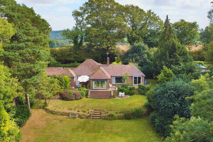 3 Bedroom Detached Bungalow For Sale In Hurstwood Road, High Hurstwood, TN22