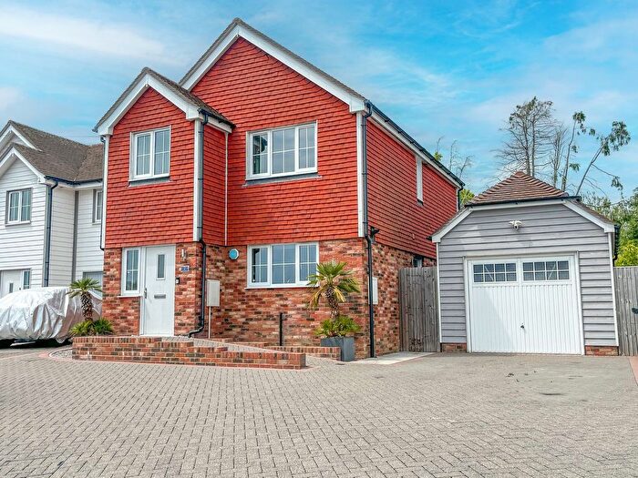 3 Bedroom Detached House For Sale In Lea Close, Brede, TN31