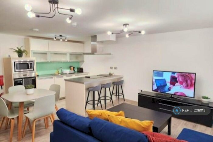 2 Bedroom Flat To Rent In Pinnocks Way, Oxford, OX2