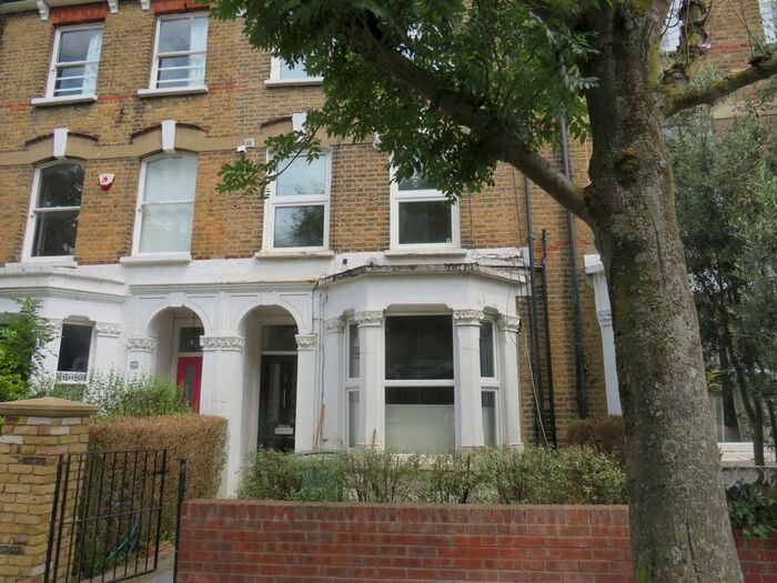 2 Bedroom Flat To Rent In York Rise, Dartmouth Park, NW5