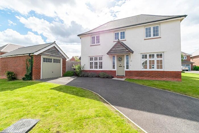 3 Bedroom Detached House For Sale In Hornby Close, Burscough, L40