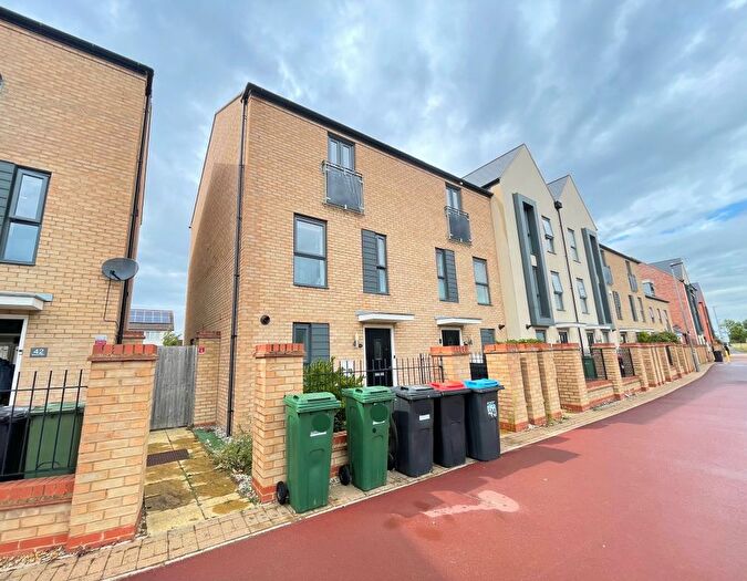 4 Bedroom Property To Rent In Milton Keynes, MK8