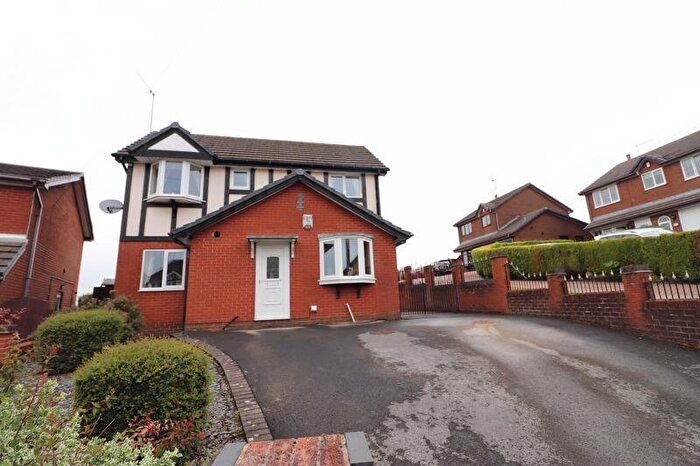 3 Bedroom Detached House For Sale In Woodhall Road, Kidsgrove, Stoke-On-Trent, ST7