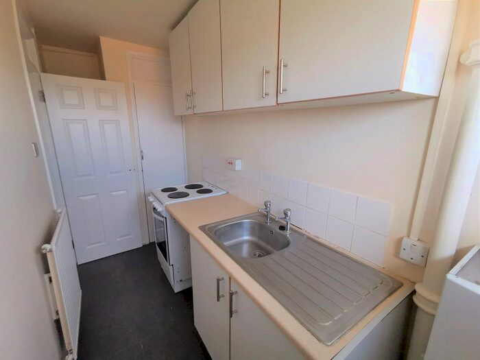 Property To Rent In Barn Mead, Harlow, Essex, CM18