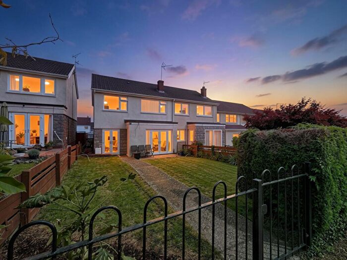 3 Bedroom Semi-Detached House For Sale In Ael-Y-Bryn, Llanedeyrn, CF23